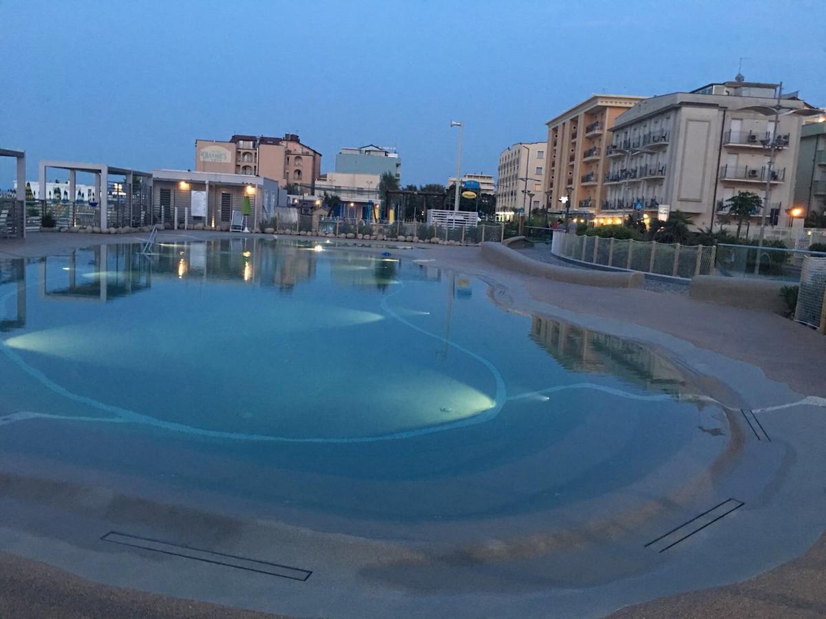 Residence Roxy มิซาโน อาดรีอาติโก ภายนอก รูปภาพ