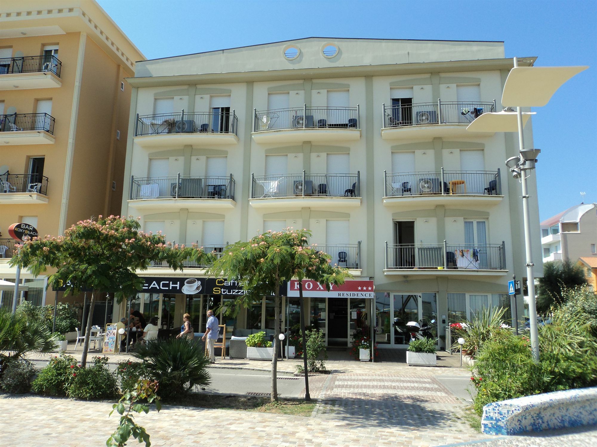 Residence Roxy มิซาโน อาดรีอาติโก ภายนอก รูปภาพ
